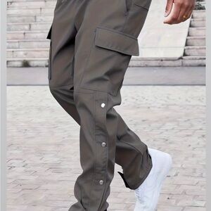 Stylish Men's Cargo Pants in Dark Gray